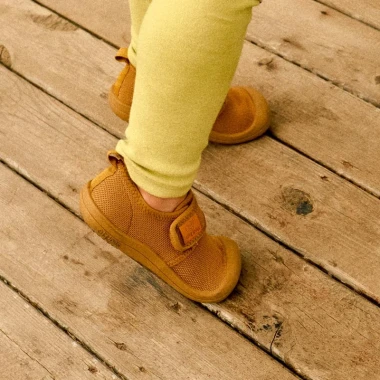 SNEAKERSY DZIECIĘCE ATTIPAS SKIN SHOES MUSTARD 15 cm/25