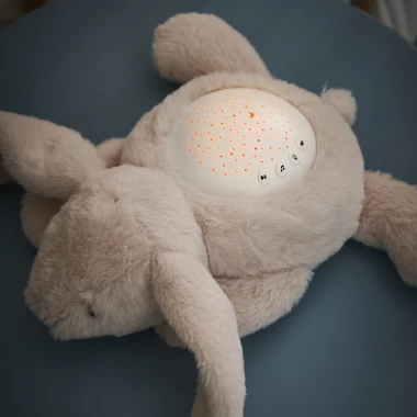 NATTOU Pluszowa lampka nocna projektor gwiazd, beżowa
