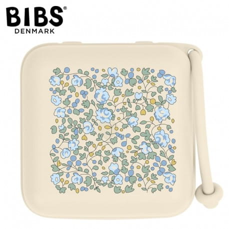 bibs-liberty-pacifier-box-eloise-ivory-2-w-1-etui-do-smoczkow-oraz-pojemnik-do-sterylizacji-smoczkow.jpeg