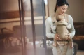 pol_pl_BABYBJORN-MINI-Woven-nosidelko-bezowe-33978_6.jpeg