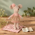 myszka-kierowca-mlodsza-siostra-w-pudelku-autku-driver-mouse-maileg.jpg-2.webp